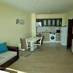 Sea View 2br * Szozopol