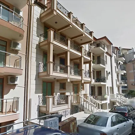 Sea View 2br شقة *