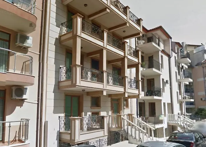 Sea View 2br Lejlighed *